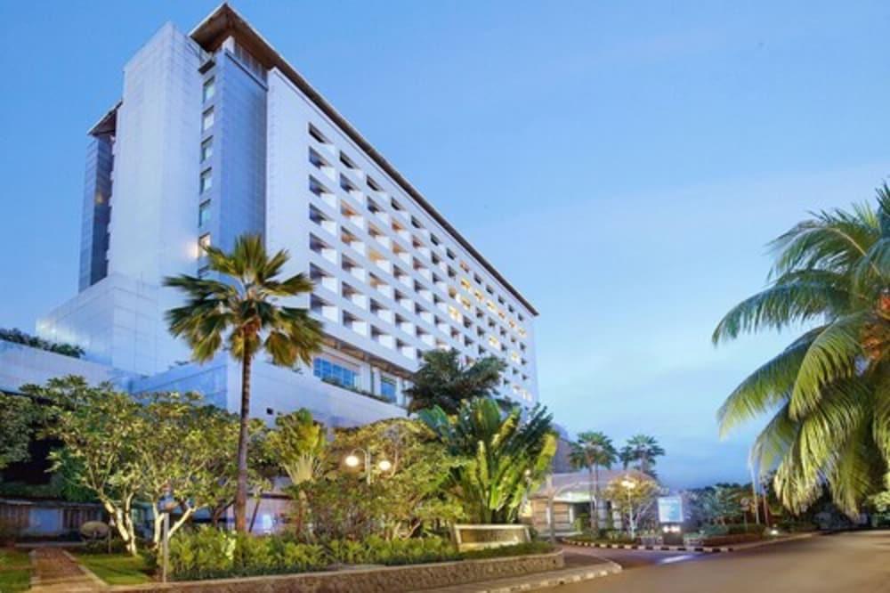 Hotel Bidakara Jakarta Exteriér fotografie