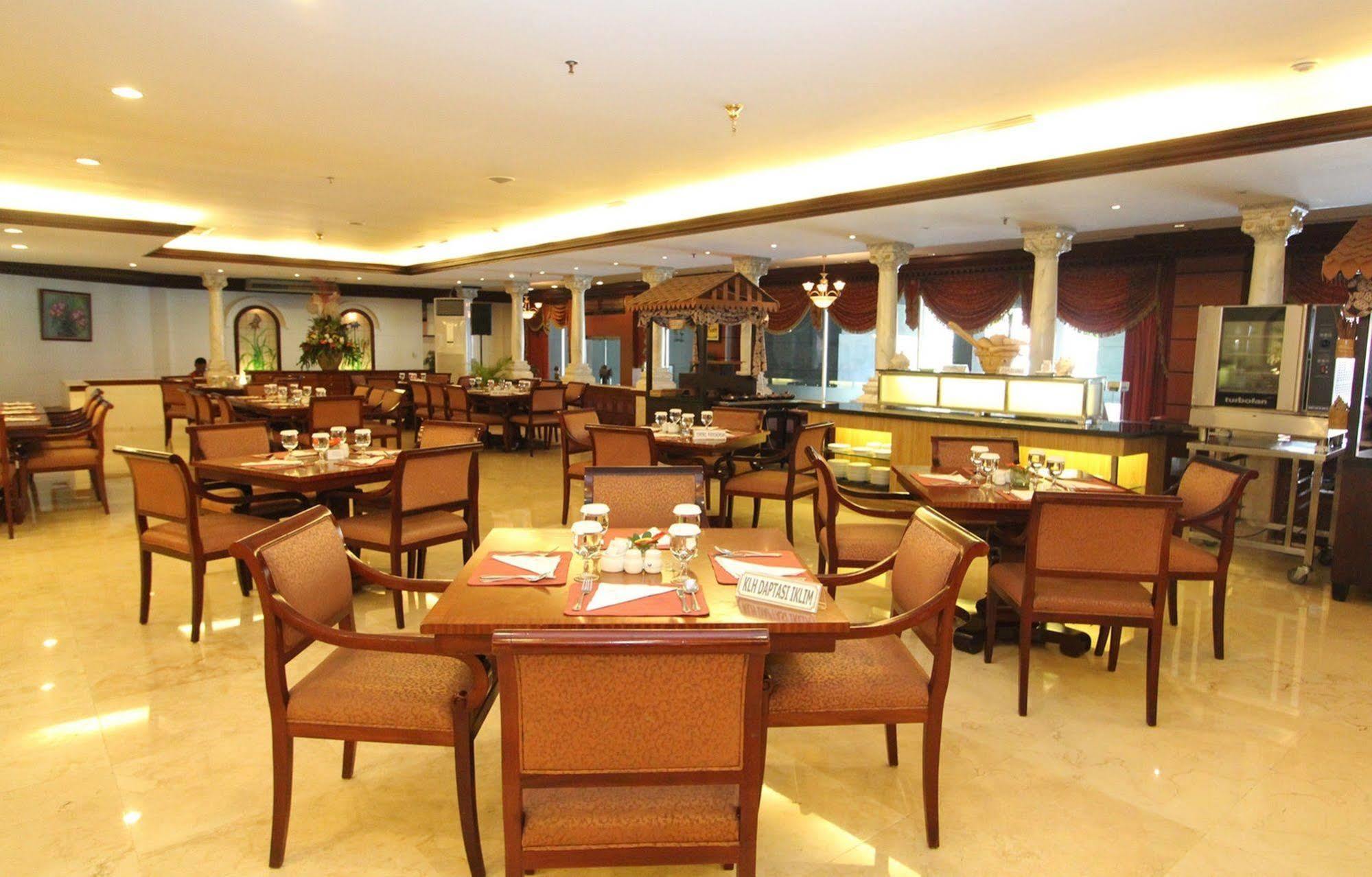 Hotel Bidakara Jakarta Exteriér fotografie