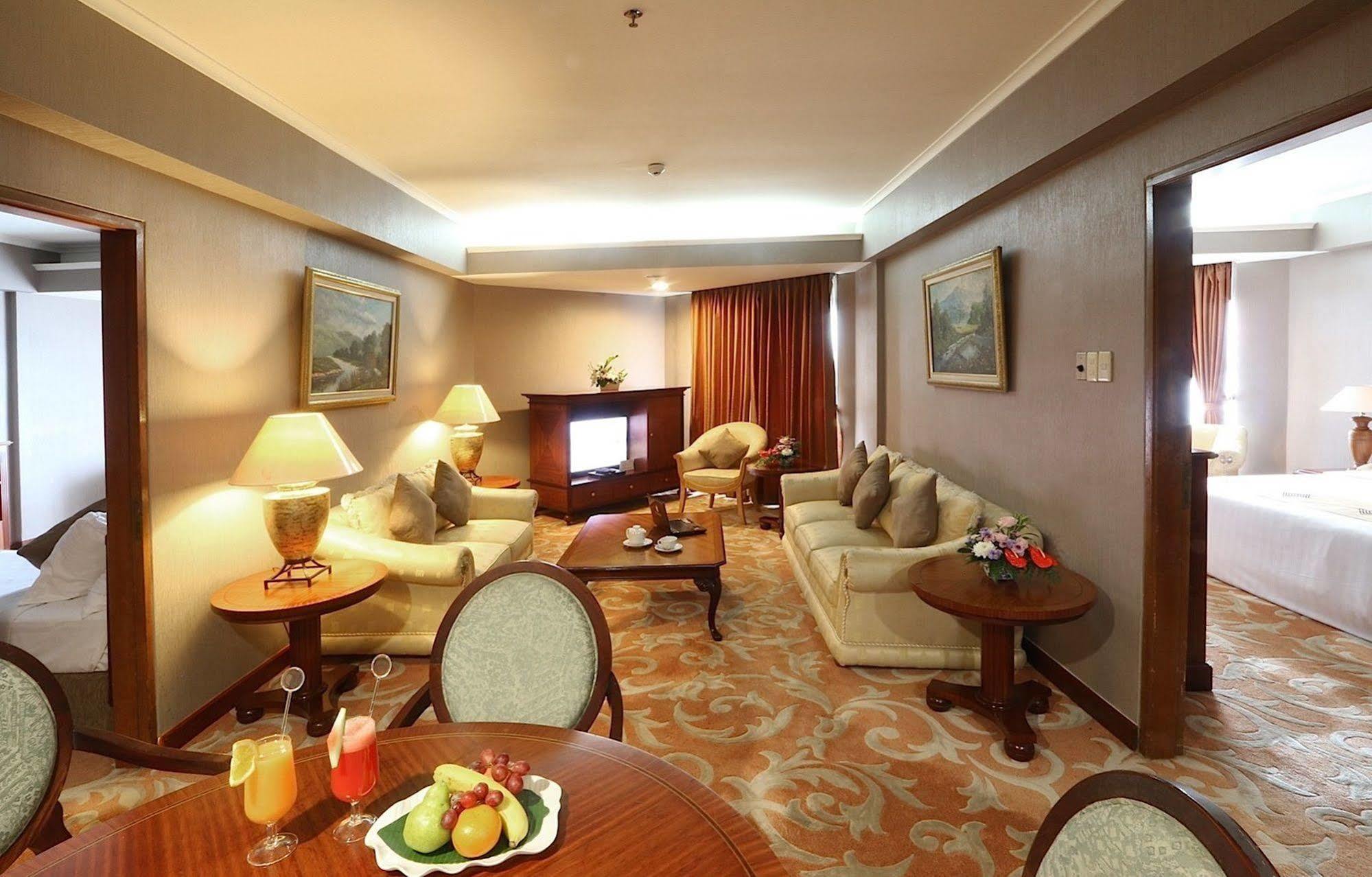 Hotel Bidakara Jakarta Exteriér fotografie